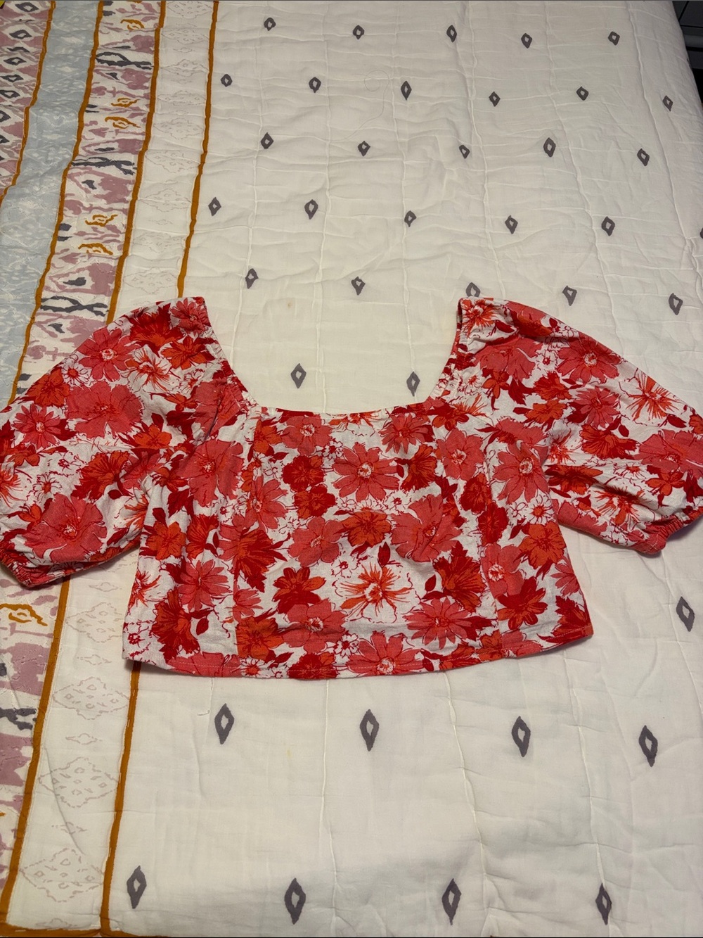 Lucky Brand linen floral crop top size small